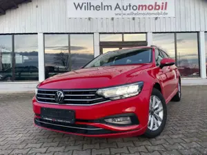 Volkswagen Passat Variant Business VZE DIGI RearView Massage Kamera AHK ACC