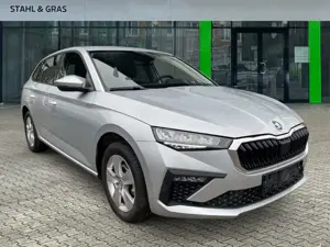 Skoda Scala Essence 1.0 TSI DSG Digitales Cockpit LED Apple Ca