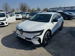 Renault Megane E-Tech EV40 130hp boost charge Equilibre