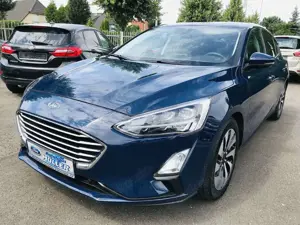 Ford Focus 1.0EcoB.''COOLCONNECT''LED-SW,Navi,PDC