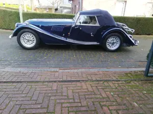 Morgan Plus 8