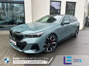 BMW 550 e xDrive Touring M Sport Pro || AHK Autobahnass