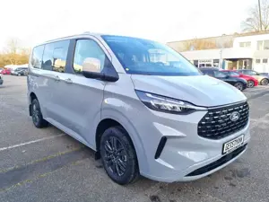 Ford Tourneo Custom 320 L1H1 VA Autm. Titanium nur bis 31.03.26 Bild 3