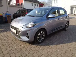 Hyundai i10 i10 1.2 Autom Trend Navi Kamera Sitz-Lenkr Heiz