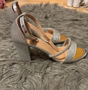 Glitzer Heels