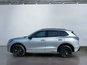 Volkswagen Tiguan R-Line Black 2.0 TDI 4Motion ACC+KAM360 Bild 3