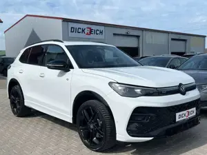 Volkswagen Tiguan 2.0 TDI 4M R-Line PANO*HK*AHK*MATRIX*20"