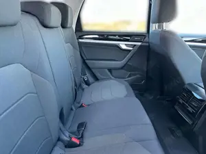 Volkswagen Touareg 3.0 V6 TDI 4Motion DPF Automatik Bild 5