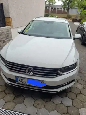 Volkswagen Passat Variant 1.6 TDI SCR DSG Trendline