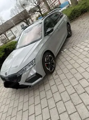 Skoda Octavia Combi 1.4 TSI iV DSG RS Plus