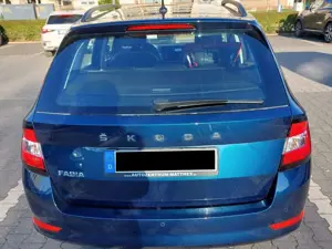 Skoda Fabia Fabia Combi 1.0 TSI EU-Import (Ausstattung wie Ambition) Bild 2