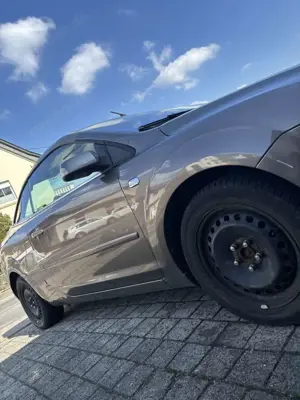 Ford Focus CC Coupe-Cabriolet 2.0 TDCi DPF Titanium