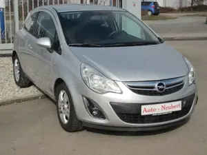 Opel Corsa D Satellite