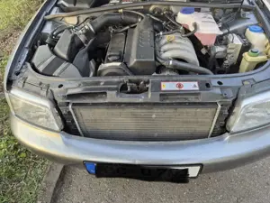 Audi A4 1.6 Bild 5