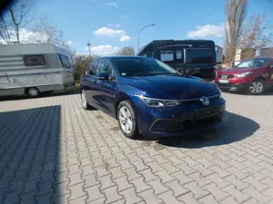 Volkswagen Golf VIII Lim. Life 1.5TSI Navi SHZ LED Kamera