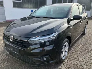 Dacia Sandero Essential, 1. Hand, Scheckheft, TÜV NEU