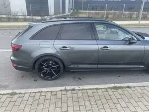 Audi A4 Avant 3,0 TDI quattro Sport tiptronic Bild 3