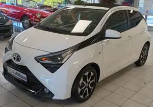 Toyota Aygo 1.0 Team D 72 VTi Sommer und Winterräder