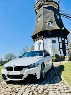 BMW 330 d F30 M-Paket sehr gepflegt