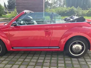 Volkswagen Beetle The Beetle Cabriolet 2.0 TDI Design