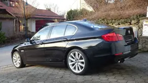 BMW 520 d F10 *TÜV/Service/Steuerkette NEU *LEDER *NAVI