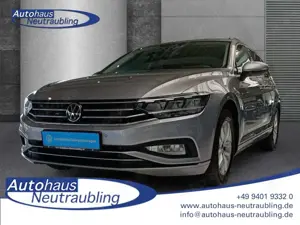 Volkswagen Passat Variant 1.5 TSI "BUSSINESS" 150 PS DSG+NAVI+SHZ+PDC+AHK+