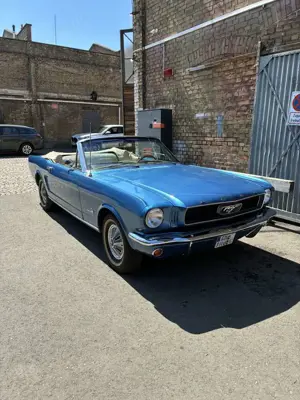 Ford Mustang Cabrio 6 Zylinder -H Kennzeichen