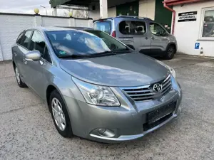 Toyota Avensis Kombi Sol 1.8 Automatik Klimaautomatik