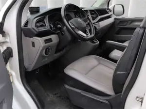 Volkswagen T6.1 Caravelle LR 9-Sitze TDI*DSG AHK Navi Tempo Bild 5