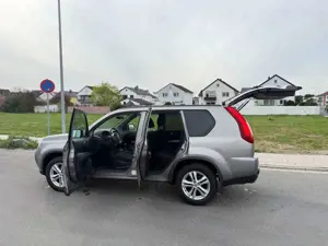Nissan X-Trail 2.0 dCi 4X4 *HU/AU NEU+INSPEKTION NEU* Bild 3