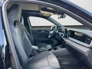 Volkswagen Tayron R line 2.0 TDI DSG 7-Sitzer PANO NAVI RFK Bild 4