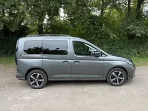 Volkswagen Caddy Caddy 1.5 TSI BMT HeckFlügelTür AnhängerK SitzHZ VW Garantie