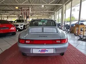 Porsche 993 911 Carrera Coupe +PORSCHE NAVI+HISTORIE Bild 5