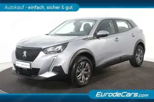 Peugeot 2008 Active 130 Automatik *1.Hand*Navi*Park ass.