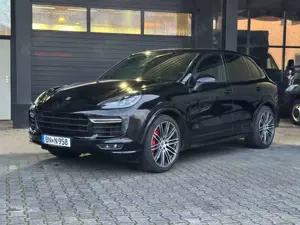 Porsche Cayenne GTS ° PCM4°CarPlay°Pano°Chrono
