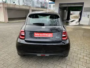 Fiat 500e Icon 42kWh 118PS Bild 4