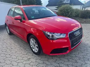 Audi A1 attraction,Klima,Navi