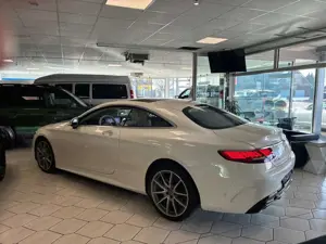 Mercedes-Benz S 560 S -Klasse Coupe S 560- 4Matic Bild 5