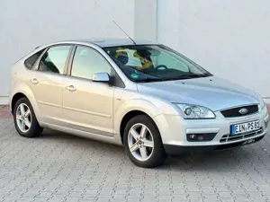 Ford Focus MK2 GHIA 1,8 / Xenon / NAVI / TÜV NEU/ VOLLAUSTATTUNG