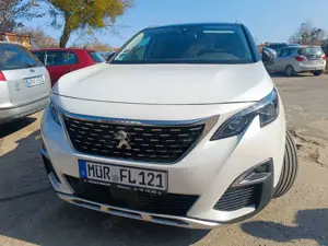 Peugeot 5008 Bild 2
