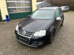 Volkswagen Golf 5 1.4  TÜV bis 08/2026 an Bastler!