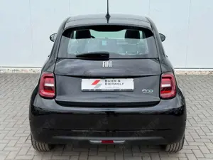 Fiat 500e 500 e 42KWH Icon LED PDC RFK CARPLAY NAVI Bild 5