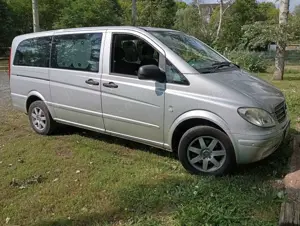 Mercedes-Benz Vito 111 CDI Lang DPF Tourer 8 Sitze