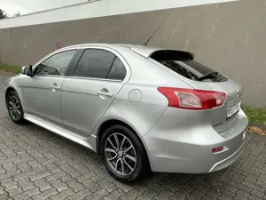 Mitsubishi Lancer Plus