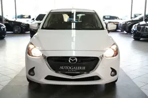 Mazda 2 Lim. Exclusive-Line*NAVI*PDC*SITZHZG*KLIMA* Bild 2