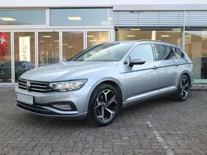 Volkswagen Passat Variant Business 2.0 TDI DSG AHK STHZG HU Bild 2