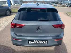 Volkswagen Golf VIII Lim. 1.5 TSI 150PS LED+PDC+GARANTIE Bild 4