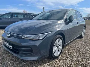Volkswagen Golf VIII Lim. 1.5 TSI 150PS LED+PDC+GARANTIE Bild 5