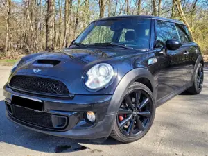 MINI Cooper S R56 Cooper S Pano, Klima, Harman-Kardon uvm.