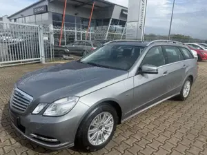 Mercedes-Benz E 200 E T-Modell E 200 CGI BlueEfficiency